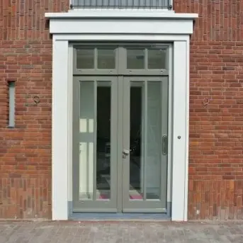 Bijzondere architectonische woning